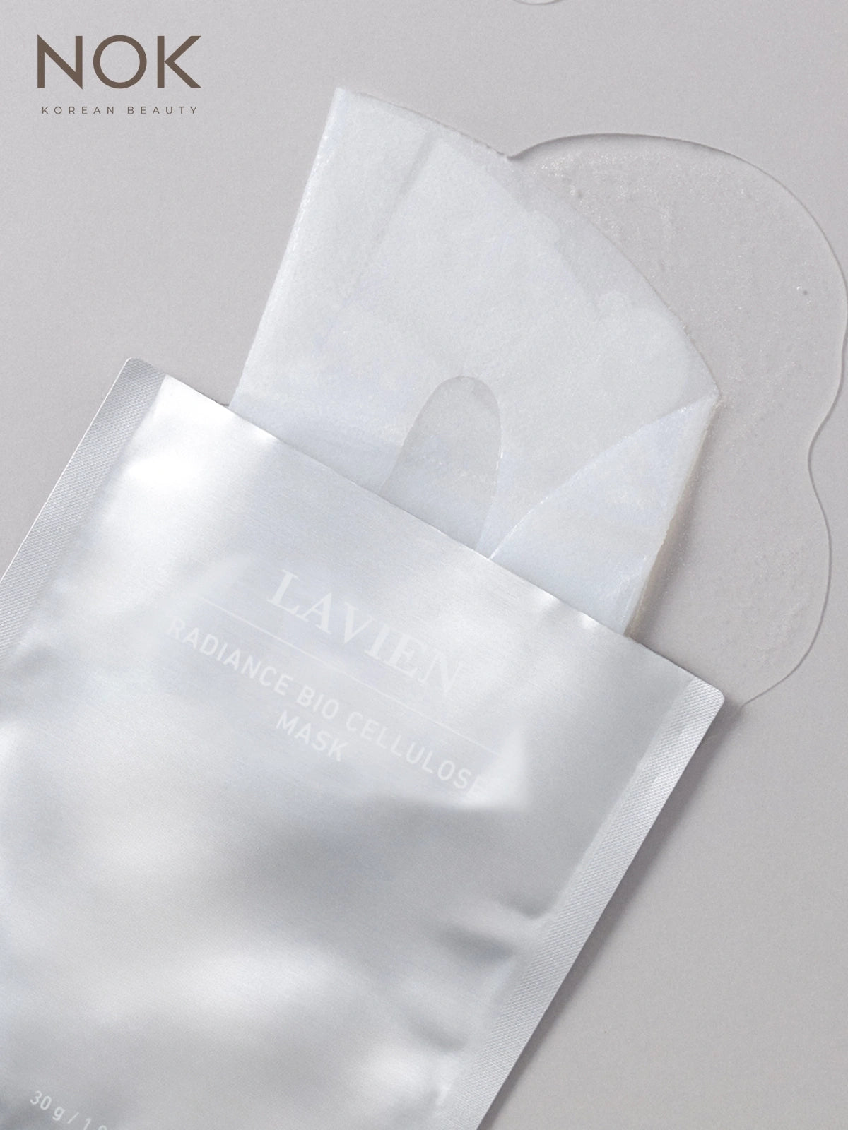 LAVIEN Radiance Sheet Mask – Clean K-beauty skincare rooted in NOK Beauty standards, using bio-cellulose to deliver glowing hydration with a barely-there feel.